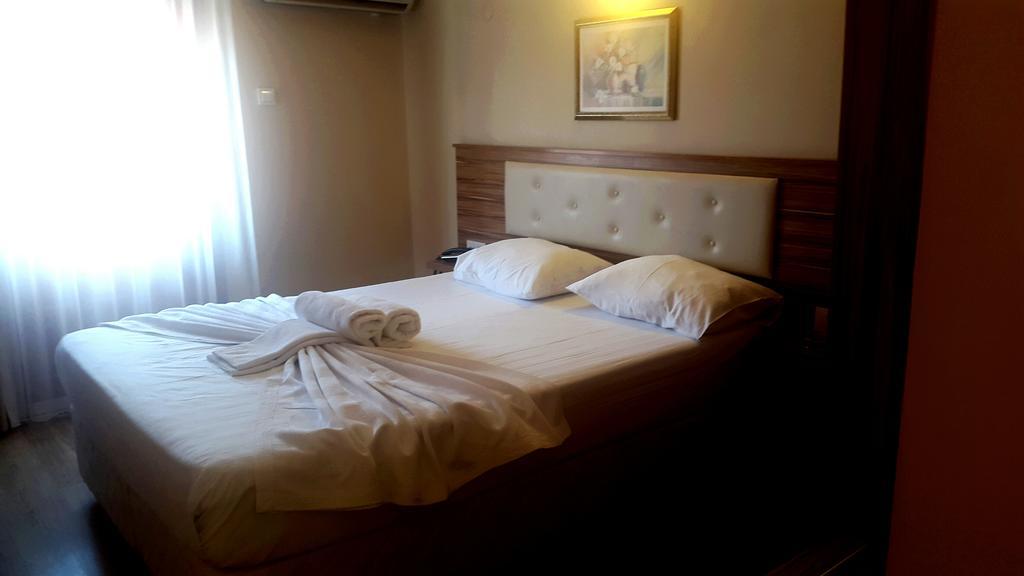Aziz Arslan Hotel Ayvalı Esterno foto